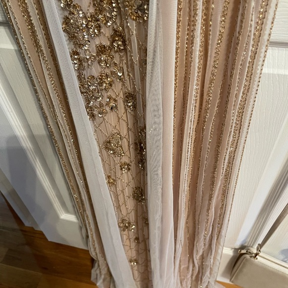 Beautiful Beaded Formal. NWT - Picture 4 of 5